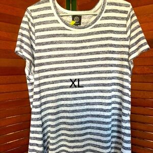Striped Gray and White T-Shirt XL